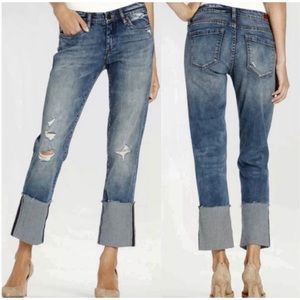 BLANKNYC Deep Cuff Straight Leg Jeans Distressed Size 30
Raw Hem